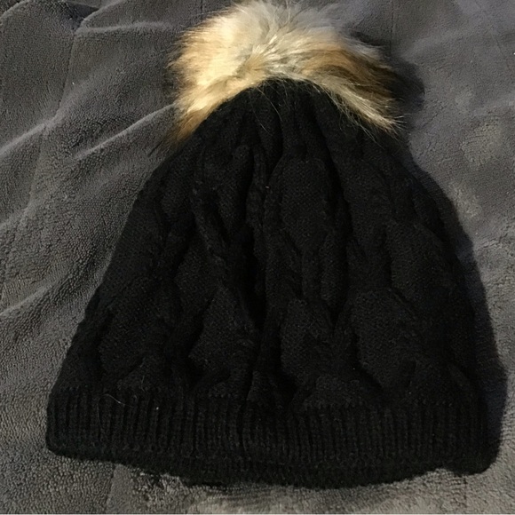 ripzone women's faux fur pom pom black new with tags - Picture 6 of 7